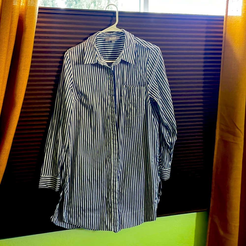 Button down tunic size large